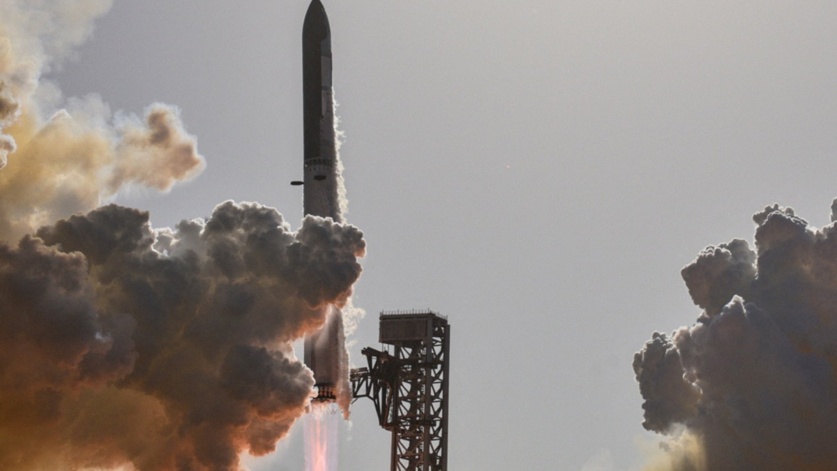 SpaceX's Starship Clears 13th Test Flight Milestone After Weather Delays