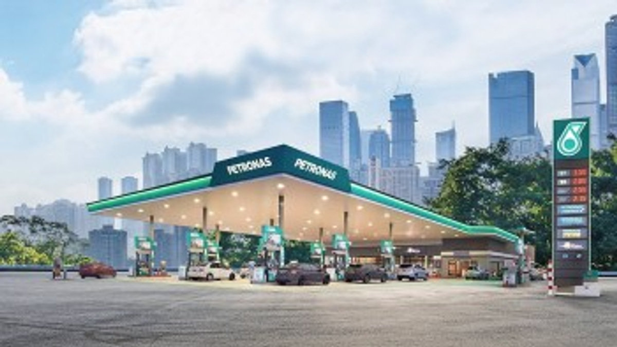 Petronas Fuel Supply Secure Until September Amid Global Energy Pressures