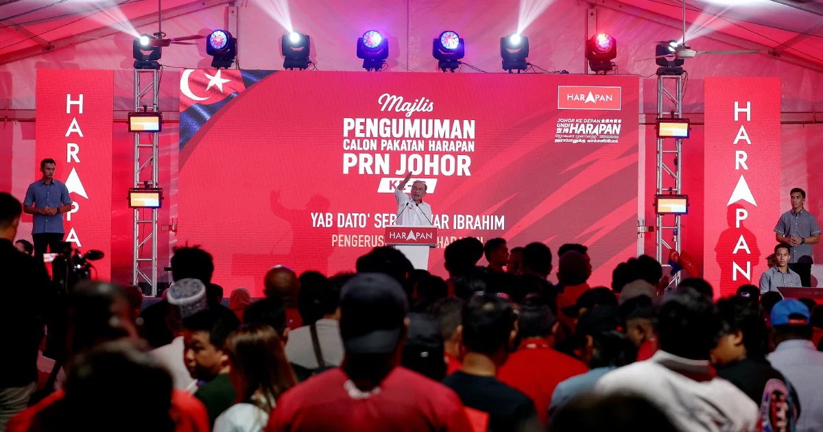 Anwar: Johor Polls Must Stay Clear of Palace Involvement