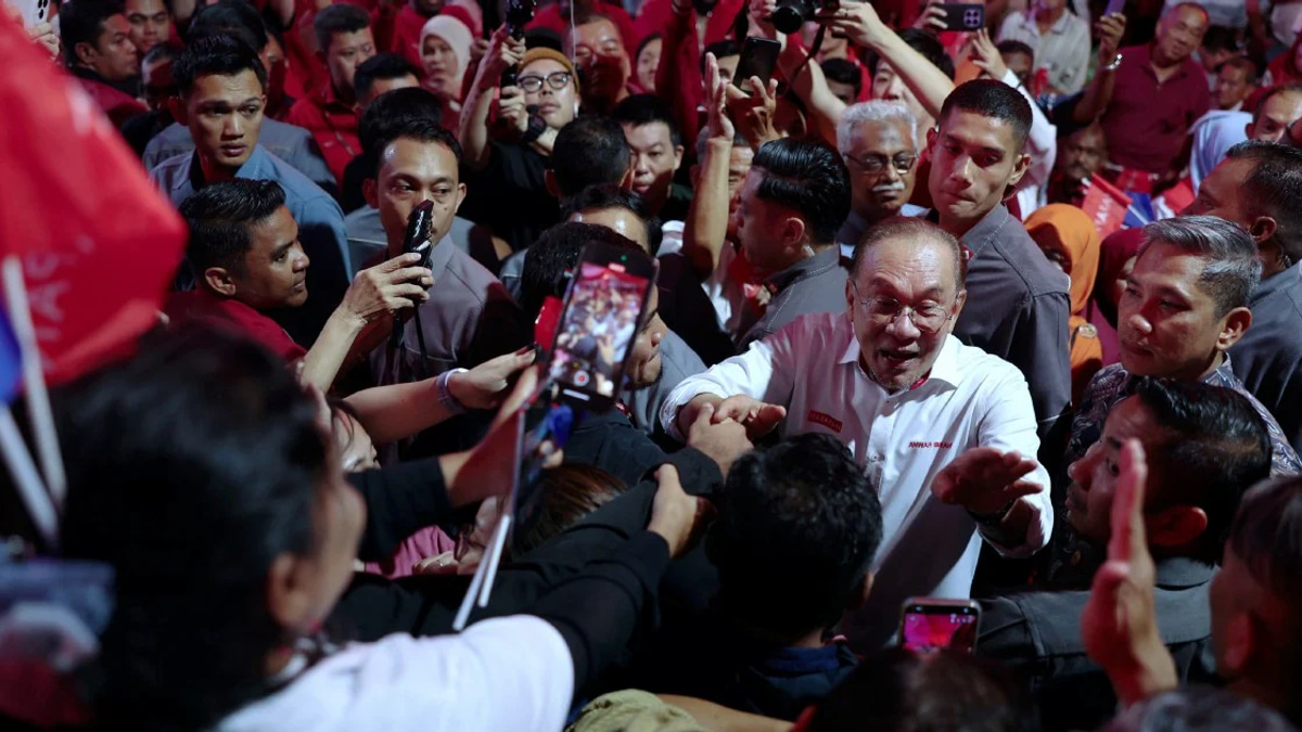 Pakatan Harapan Unveils Full Slate of 56 Candidates for Johor's July Election Bid