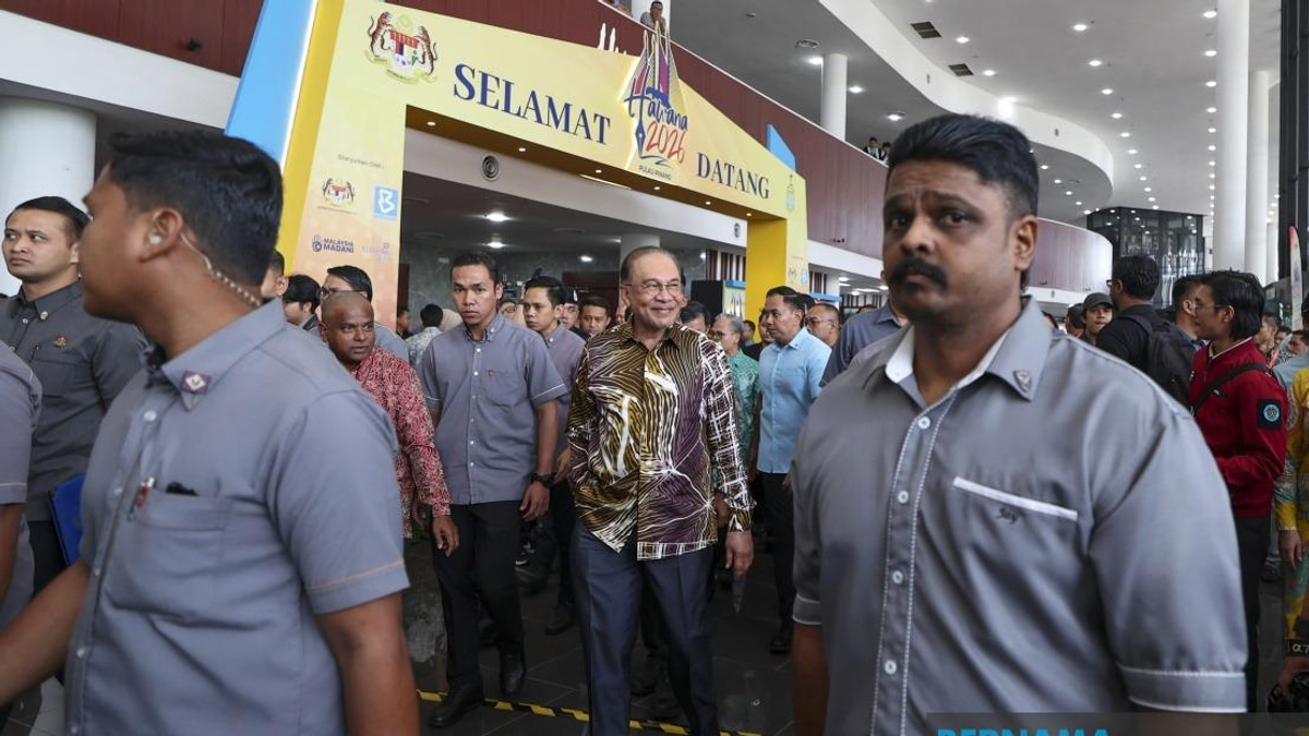 PM Anwar Officiates HAWANA 2026, Celebrates Media Integrity and Journalism Excellence