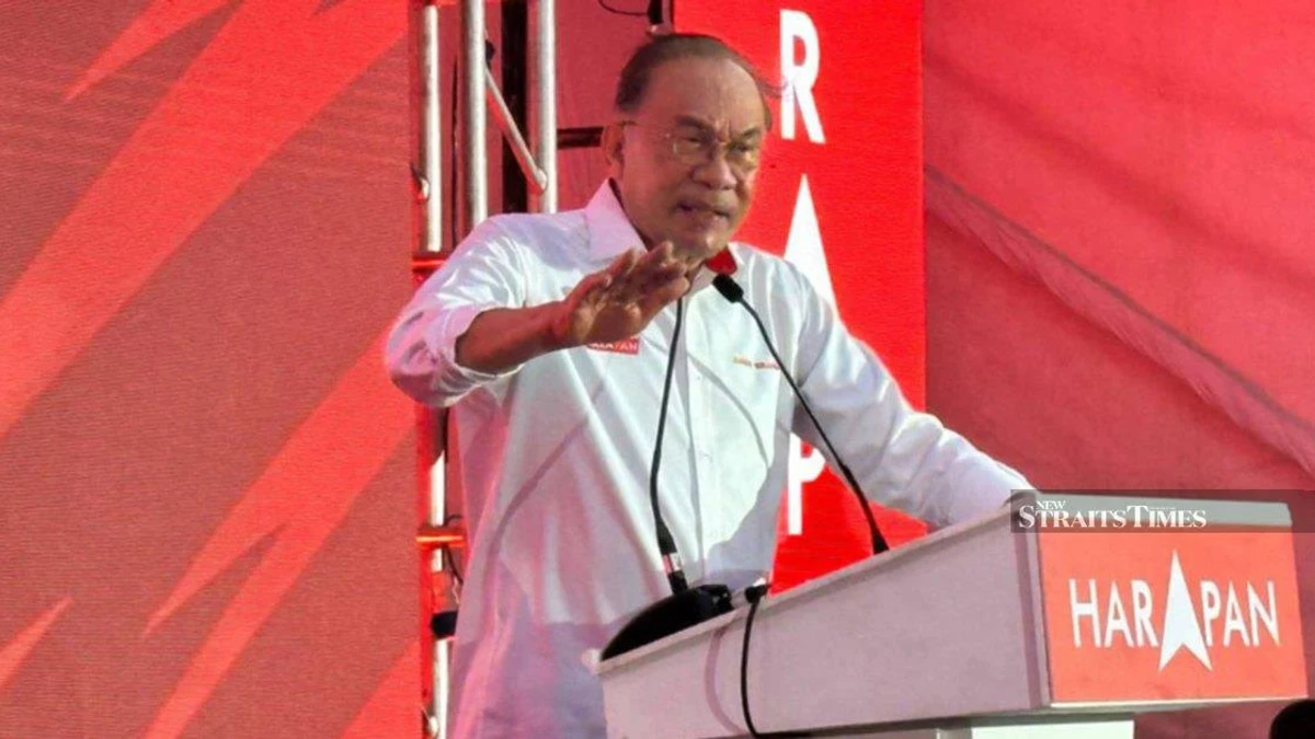 Focus on performance, not infighting, Anwar tells PH machinery in Johor