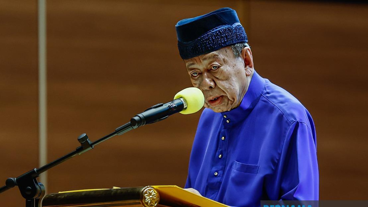 Selangor Sultan Calls for UiTM to Equip Graduates for Global Competition