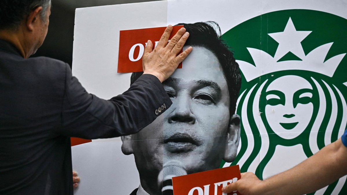 Starbucks Korea Executive Questioned Over 'Tank Day' Memorial Scandal