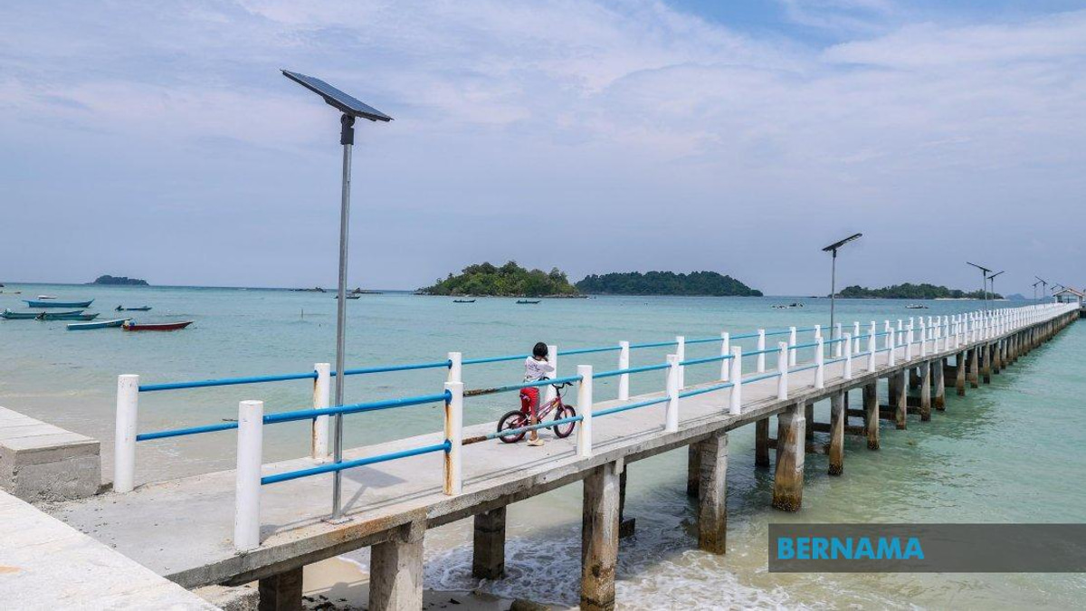 Pulau Tinggi Residents Pin Election Hopes on Infrastructure and Economic Revival