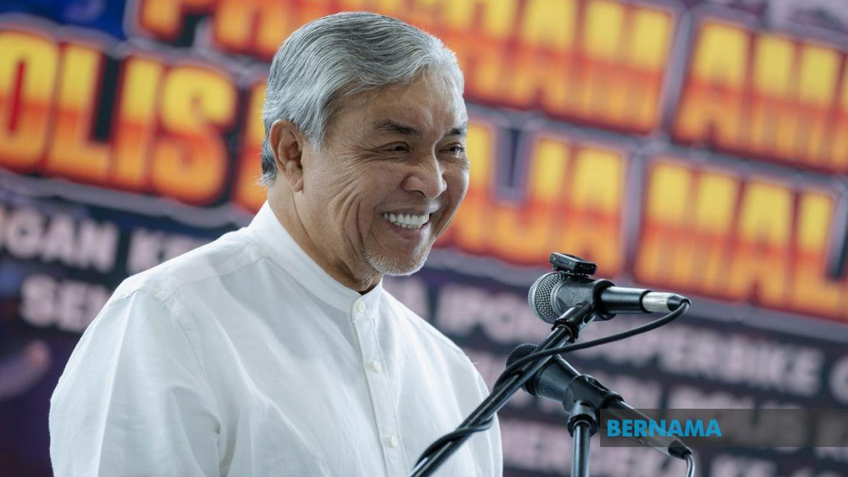 Ahmad Zahid Urges Malaysian Motorcyclists to Respect Host Nations' Traffic Laws