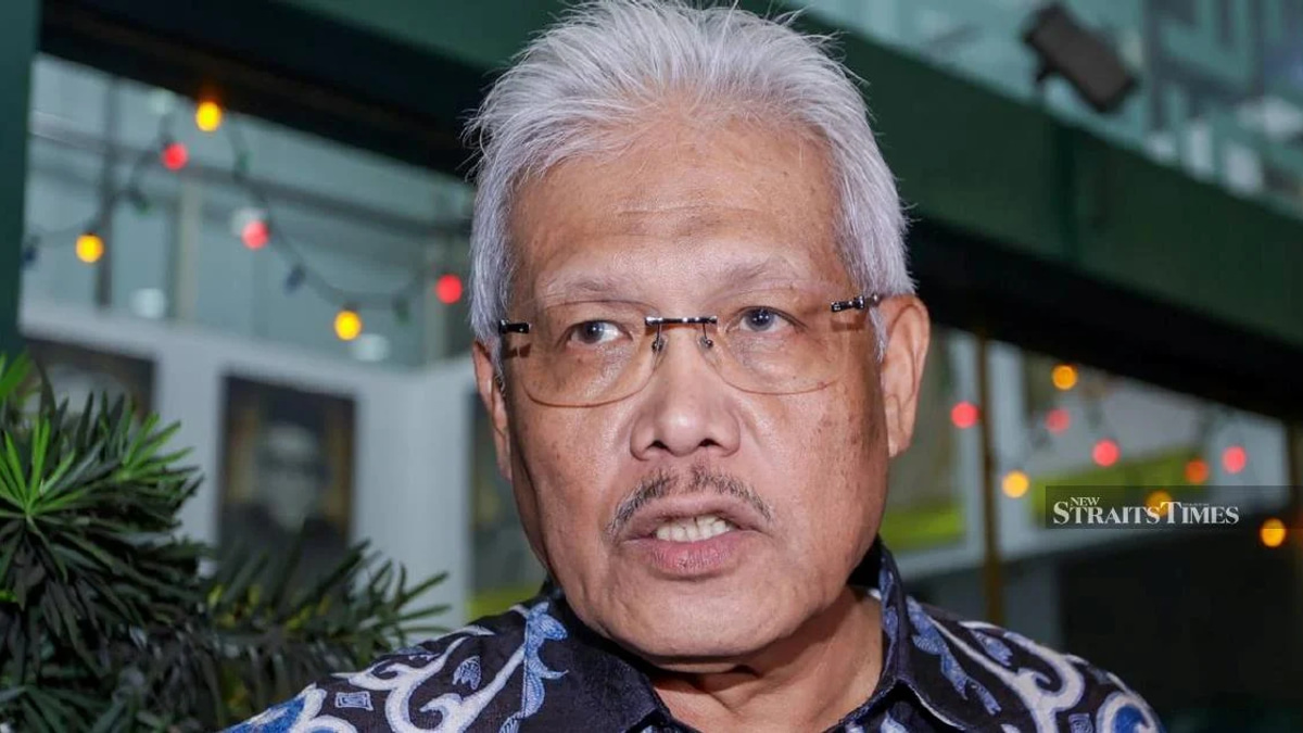 Opposition to Formally Notify Dewan Rakyat of Hamzah Zainudin's Leadership Role