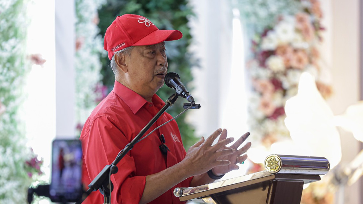 Muhyiddin fires back at Khaled over Bersatu 'spoiler' jab in Negri race