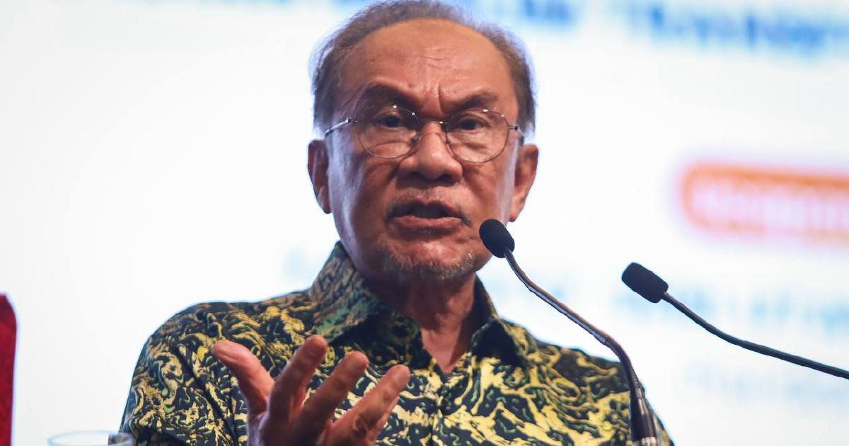 Anwar Rejects Sanusi's 'Tanah Melayu' Concept, Emphasises Inclusive Malaysia