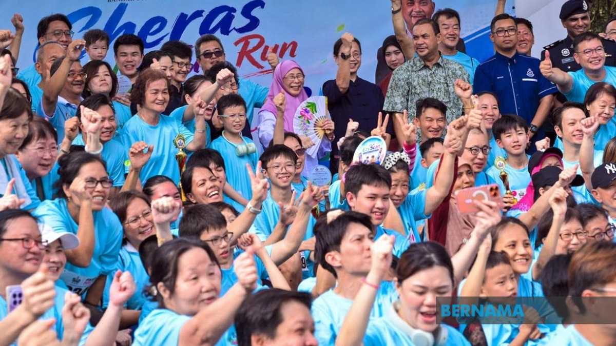 Healthy Lifestyles Essential as Malaysia Ages, Says Wan Azizah