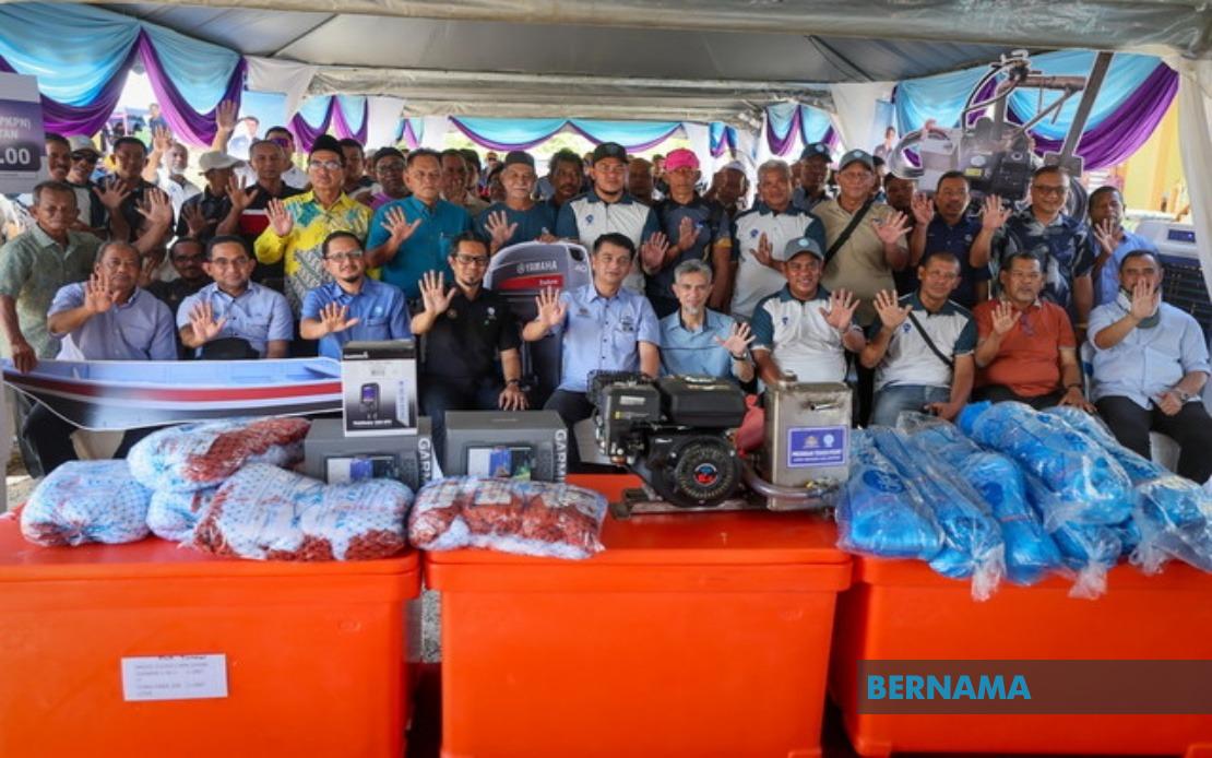 Malaysia Invests RM10 Million in Fishermen Housing as Sector Pivots Toward Aquaculture