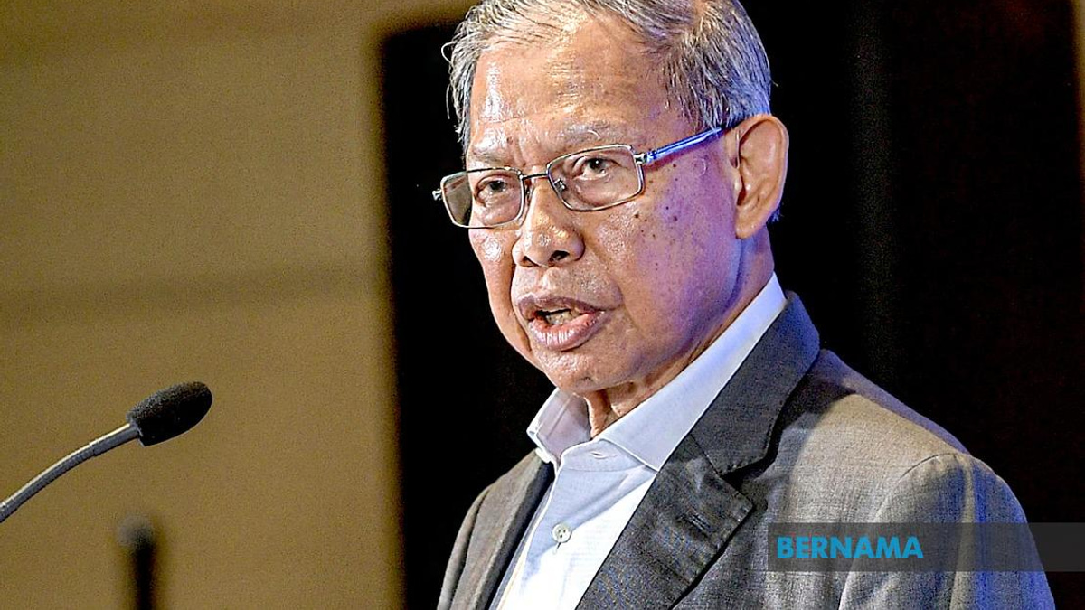 Mustapa Mohamed Steps Back From Electoral Politics, Urges Next Generation To Lead