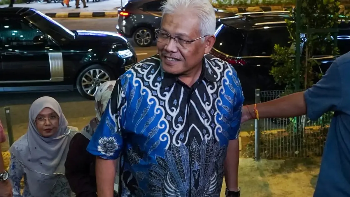 Opposition Figures Including Hamzah Hold Talks at PAS Headquarters Amid Shifting Political Alignments