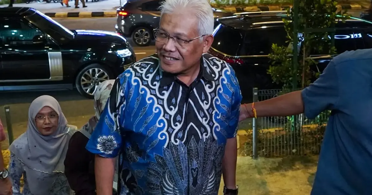 Opposition Figures Including Hamzah Hold Talks at PAS Headquarters Amid Shifting Political Alignments