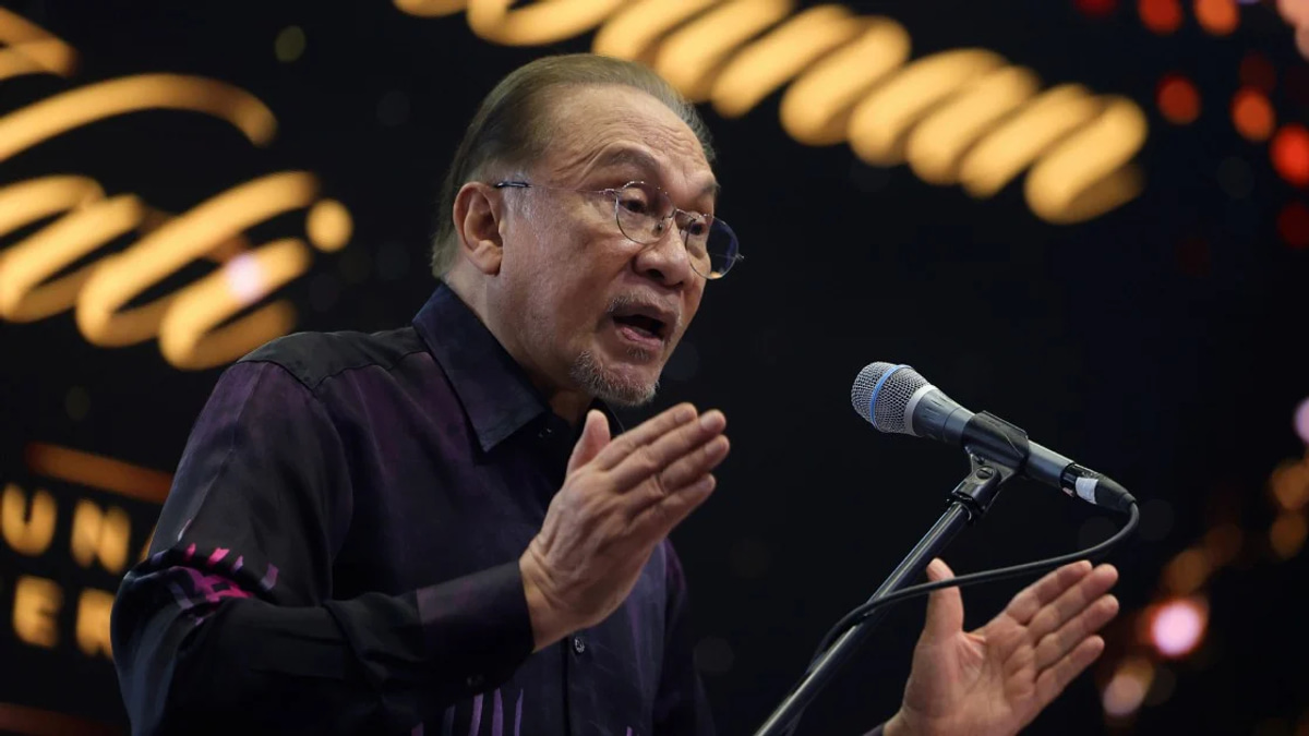 Malaysia Charts Fresh Economic Course With High-Tech and Semiconductor Focus, Anwar Says