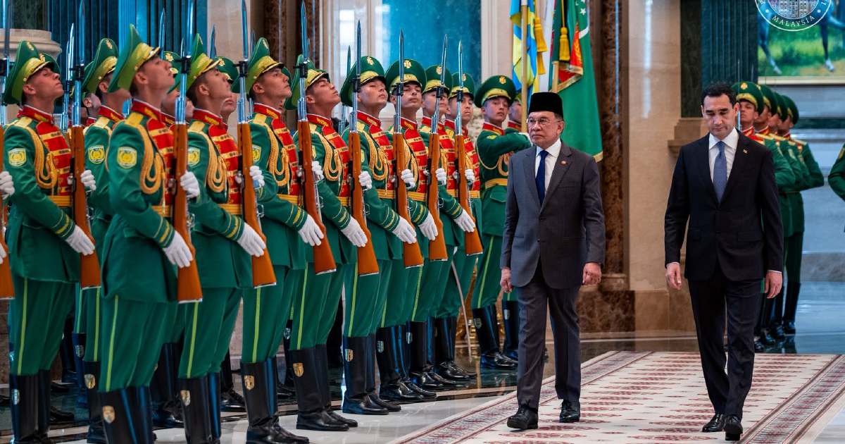 Anwar Ibrahim Receives Official Welcome in Turkmenistan as Strategic Ties Deepen