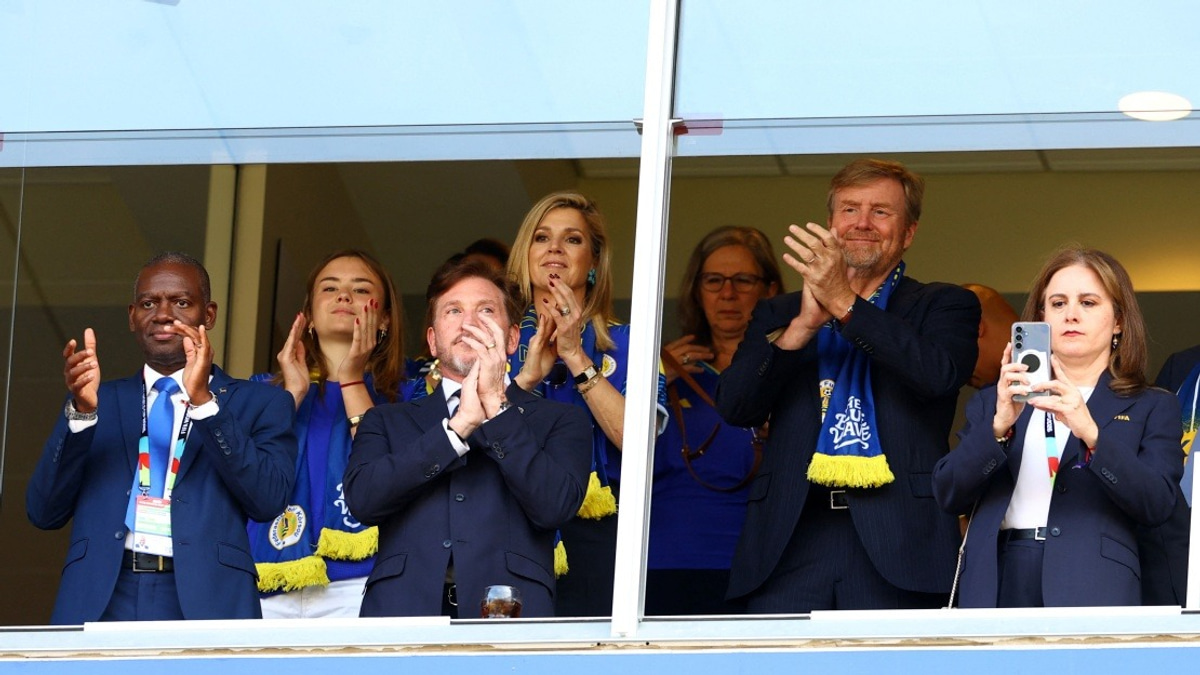 Dutch Royals Enjoy World Cup Double-Header Across the United States