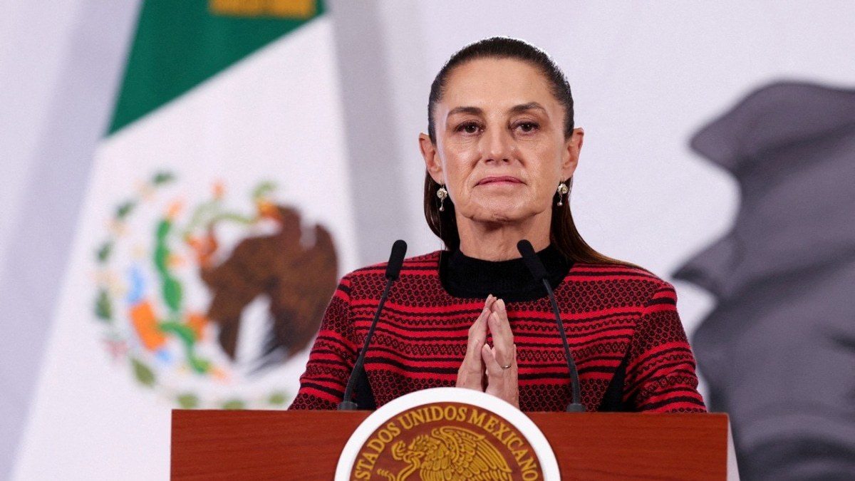 Mexican President Sheinbaum Accepts Trump's Unexpected World Cup Final Invitation
