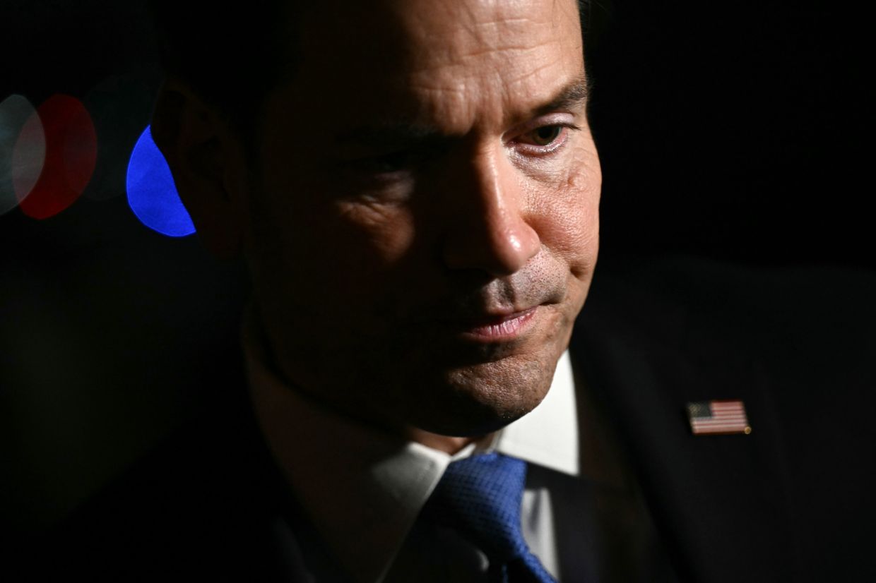 Trump Moderates Stance on China Election Claims as Rubio Prepares Manila Talks