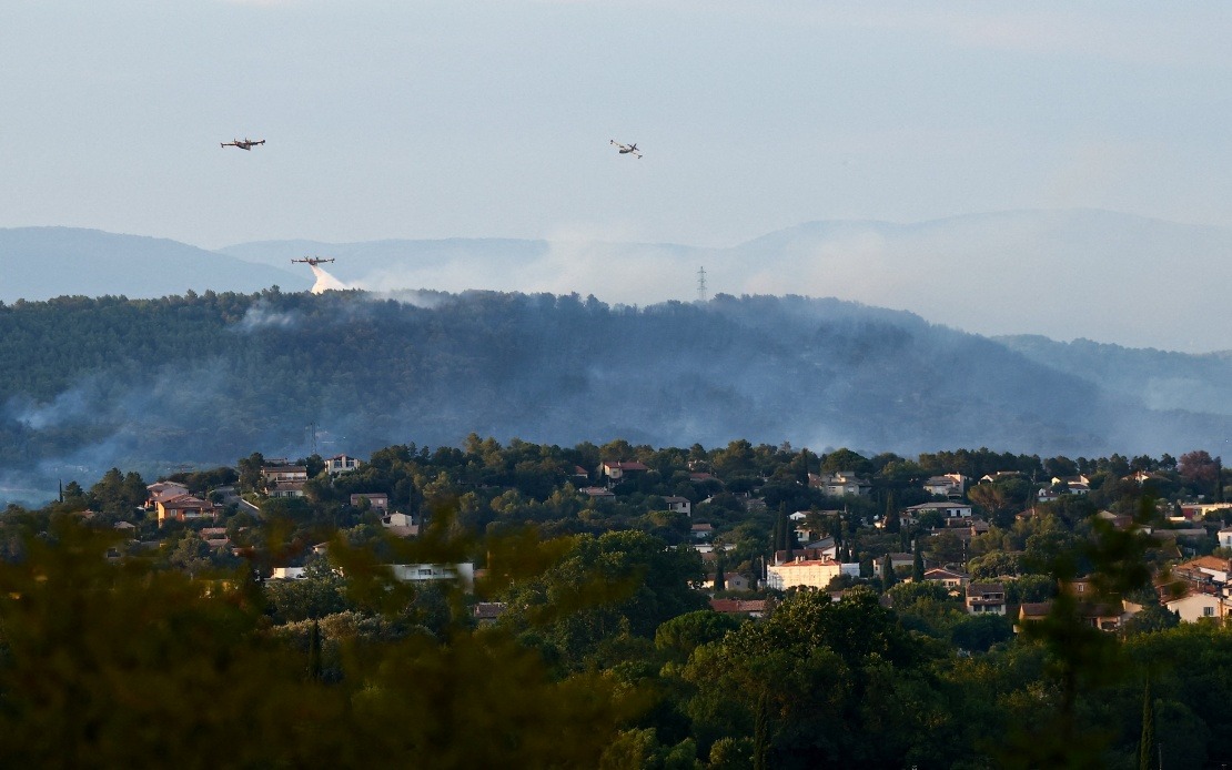 France Battles Unprecedented Wildfire Crisis as Heat Wave Scorches Nearly 40,000 Hectares