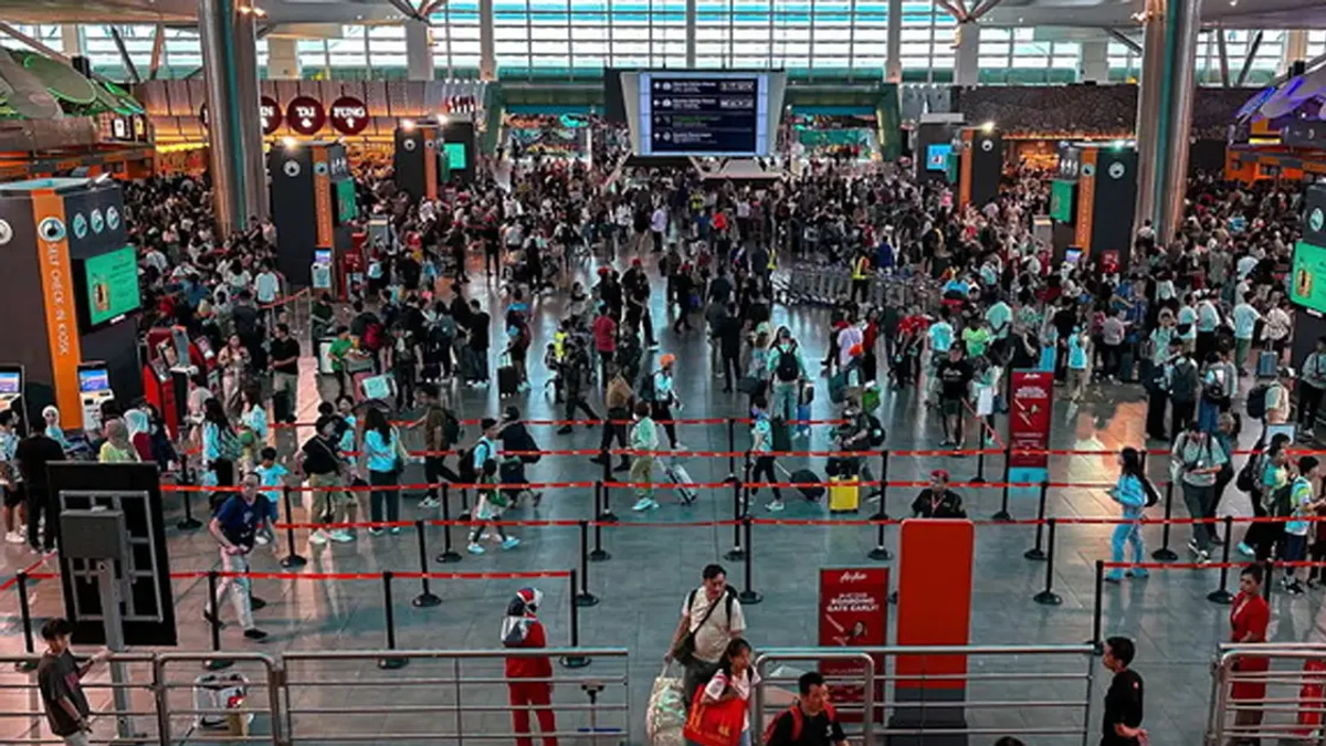 Immigration Official Under Investigation for Alleged RM100 Bribe at KLIA2