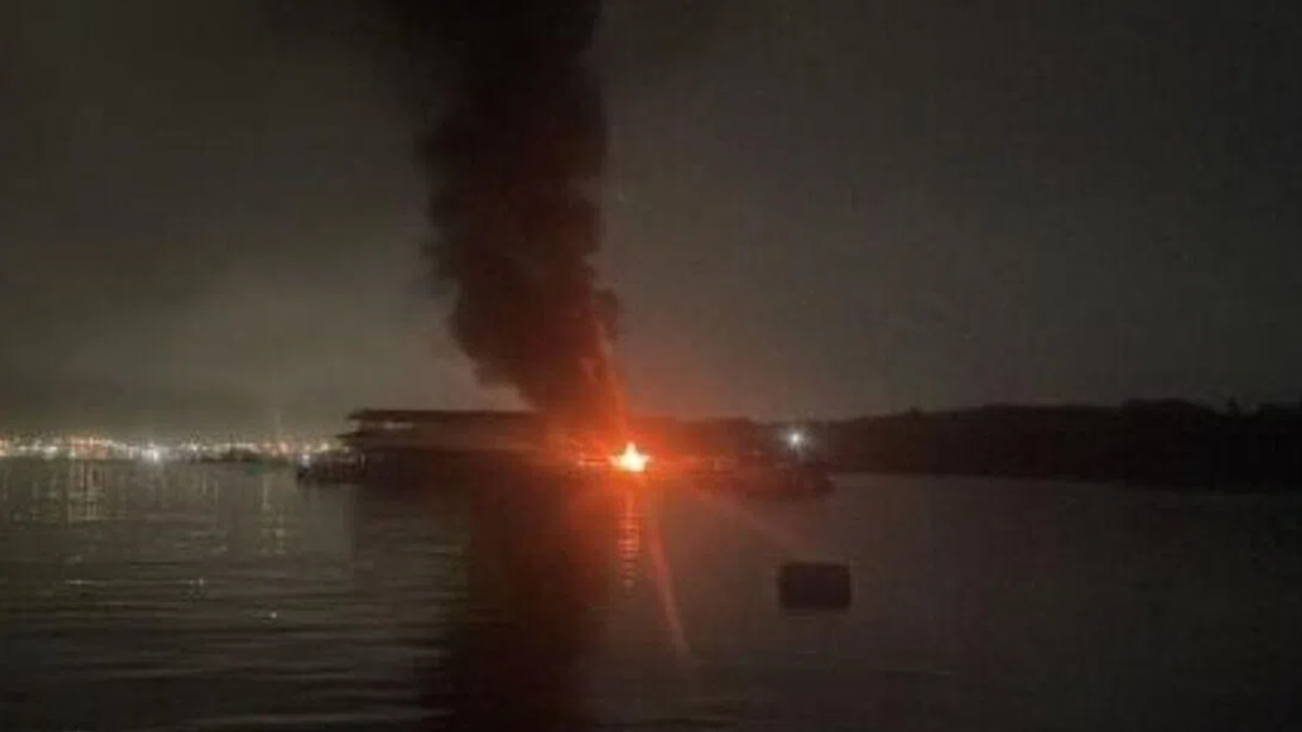 Lightning strike sparks major fire at floating fish farms near Singapore's Pulau Ubin