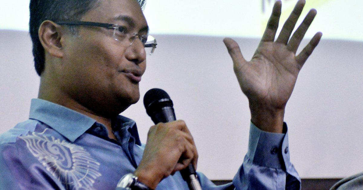 Muhyiddin's Former Aide Defends Bersatu Against PN Criticism Over Political Resolve