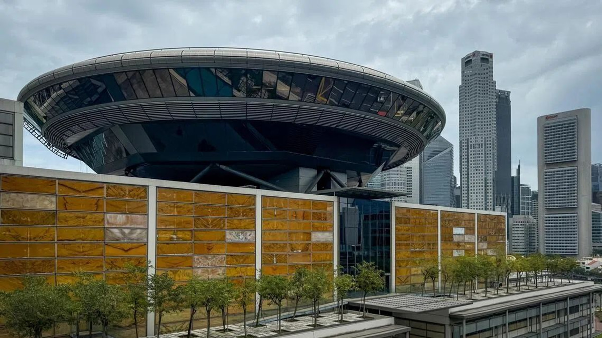 Singapore Teacher Admits to Sexual Offences Against 14-Year-Old Student