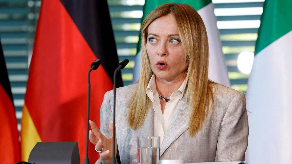 Italy Pushes for Migrant Processing Centres Beyond EU Borders as Crisis Mounting
