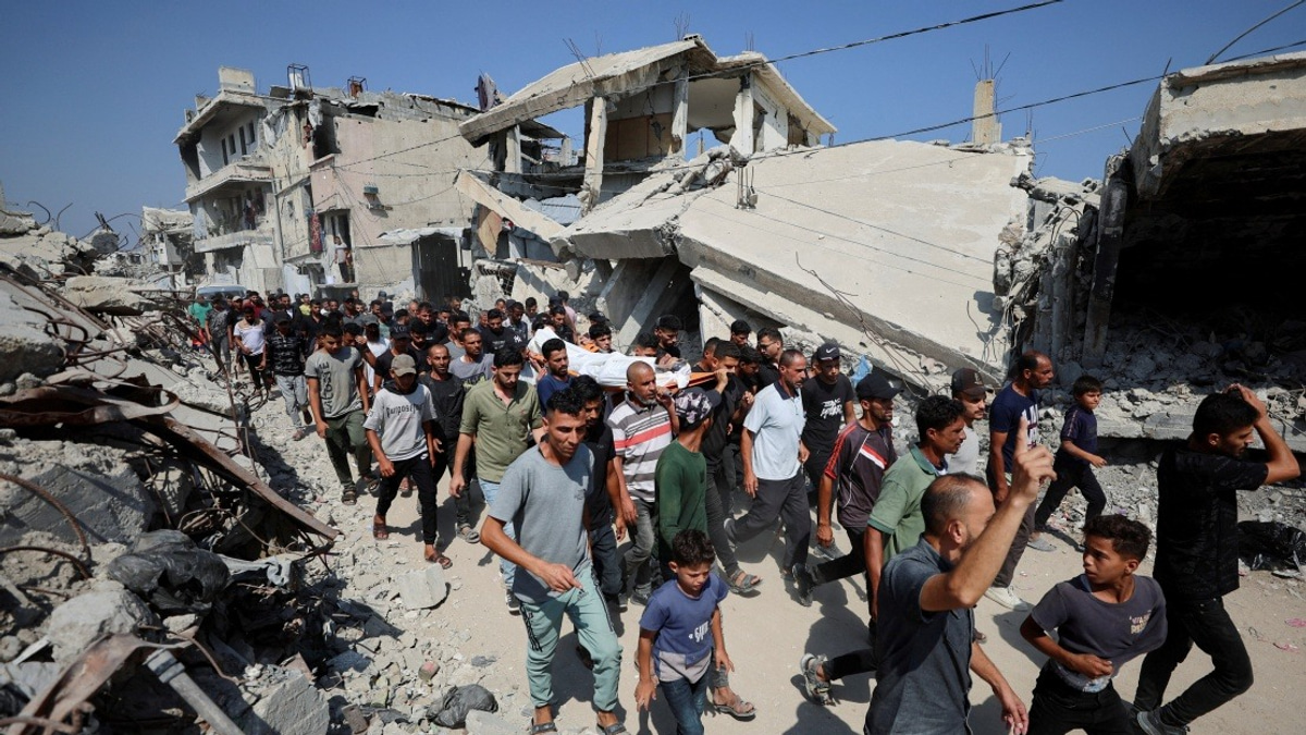 EU Condemns Israel's West Bank Settlement Expansion, Warns of Two-State Solution Collapse