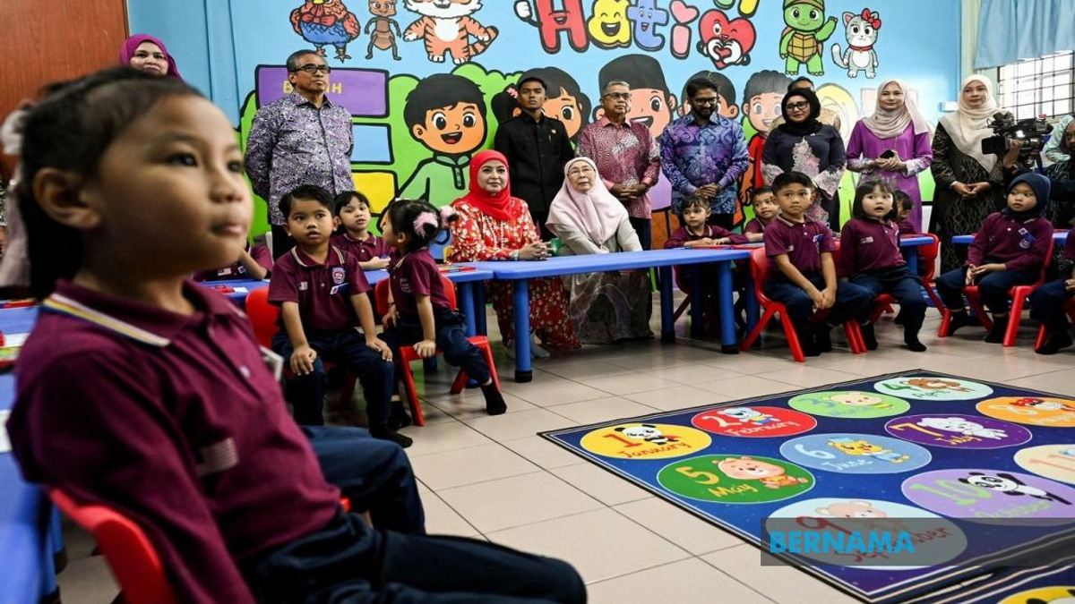 Queen Zarith Sofiah Launches Children's Integrity Module to Shape Ethical Generation