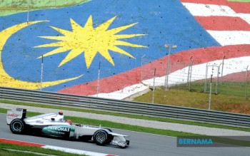 Malaysia's October Formula 1 Return Offers Economic Boost and Strategic Test
