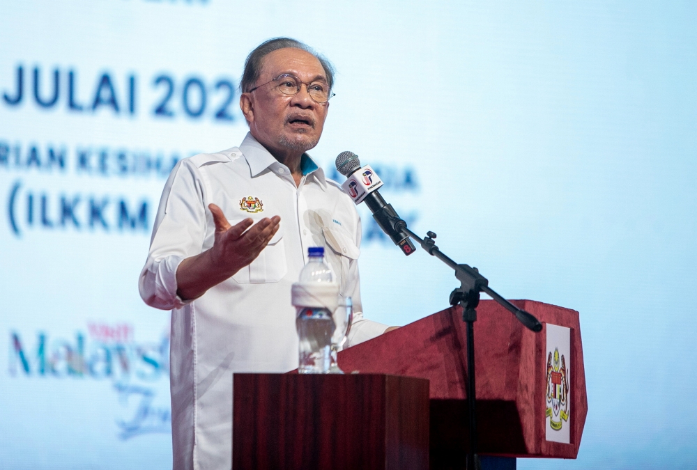 Anwar Defends Fuel Subsidy Model as Sustainable Path, Cautions Against Debt Spiral
