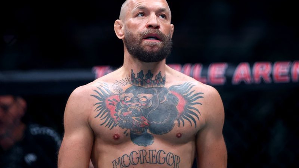 McGregor's UFC comeback ends in seconds as knee injury forces early retirement
