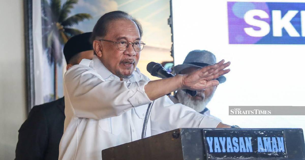 Anwar Defends Government Action Against Fund Leakage, Questions Critics