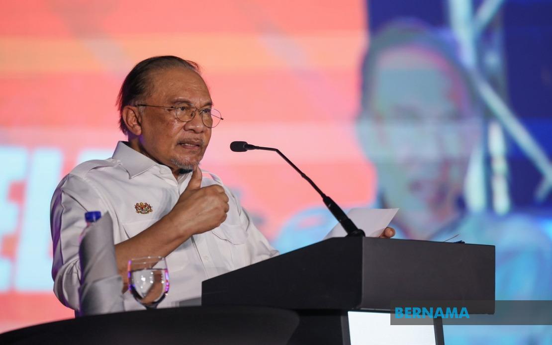 Anwar Calls on FELDA to Strengthen Governance and Learn from Past Management Failures