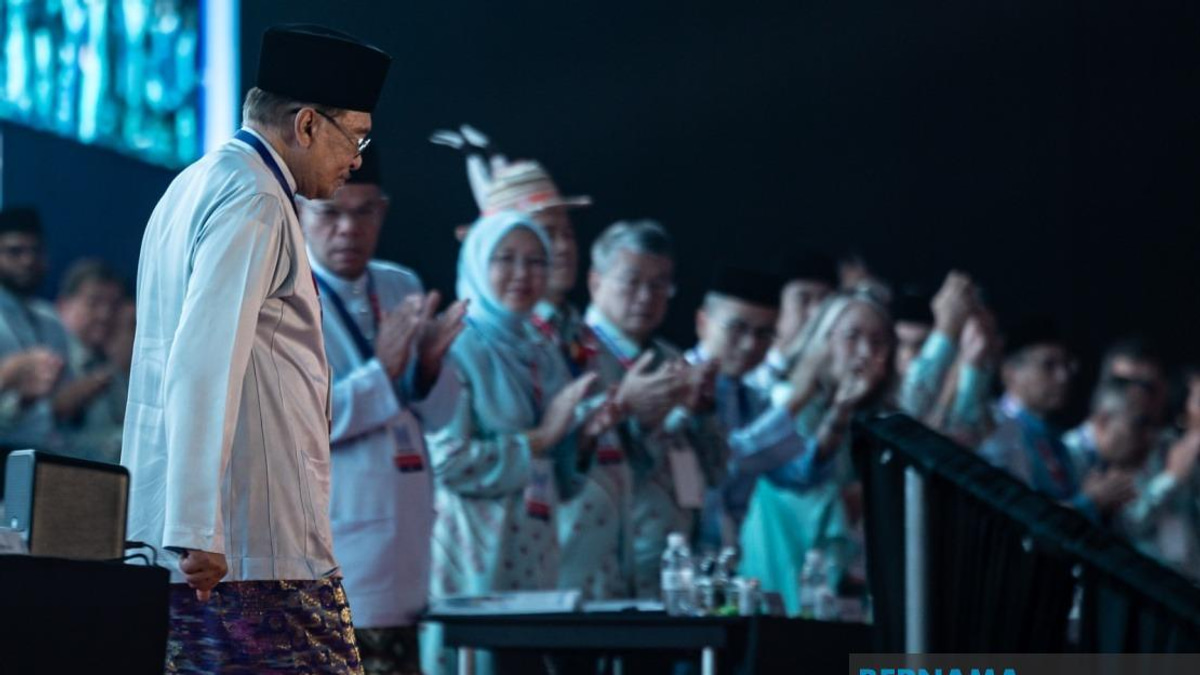 Anwar Defends Reform Record, Urges Patience as MADANI Agenda Unfolds