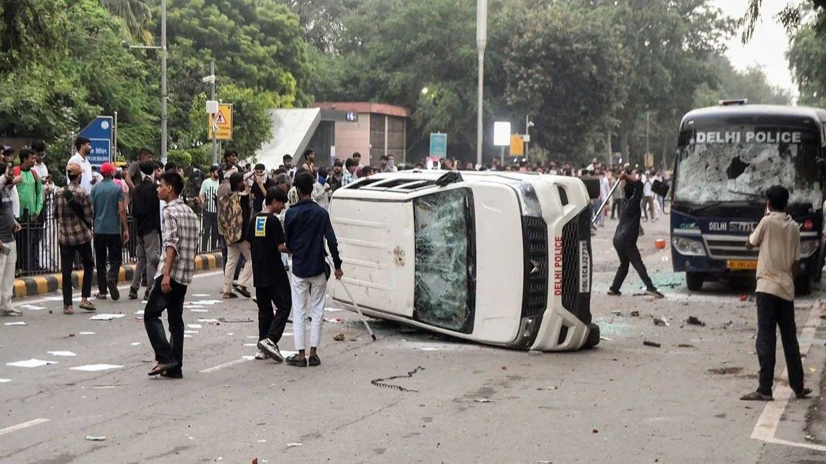 Delhi Police Register 10 Cases Over CJP Parliament Protest as Misinformation Claims Spread