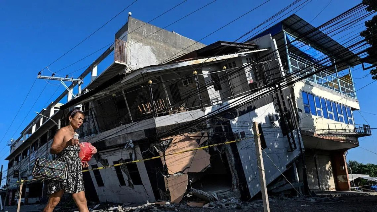 Mindanao's Reshaping: How a Devastating Earthquake Permanently Altered the Philippines' Coastline