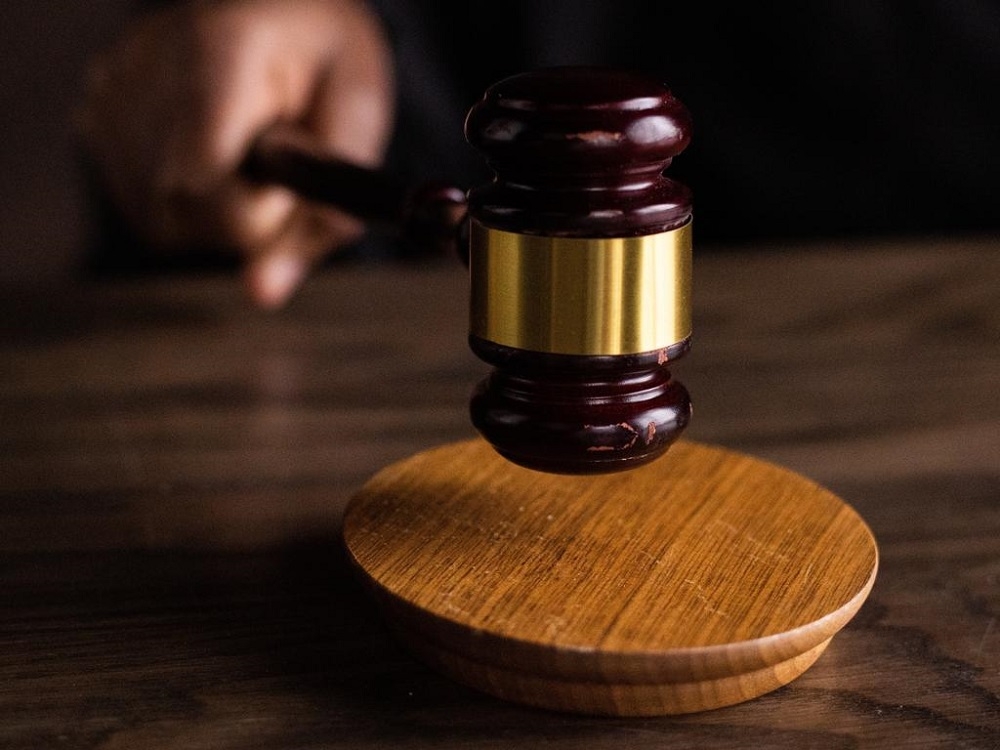 Ex-Ride-Share Driver Faces 12 Charges in Klang Court Over Armed Robbery and Fraud