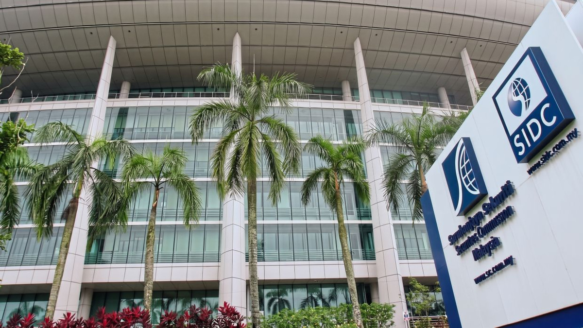 Three Brothers Charged With Unlicensed Securities Trading