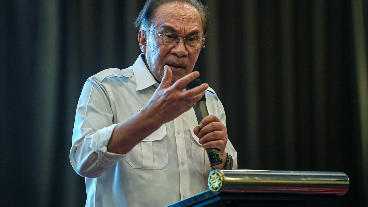 Federal Government Inherits Nearly RM1 Billion Annual Debt Burden from Felda, Says PM