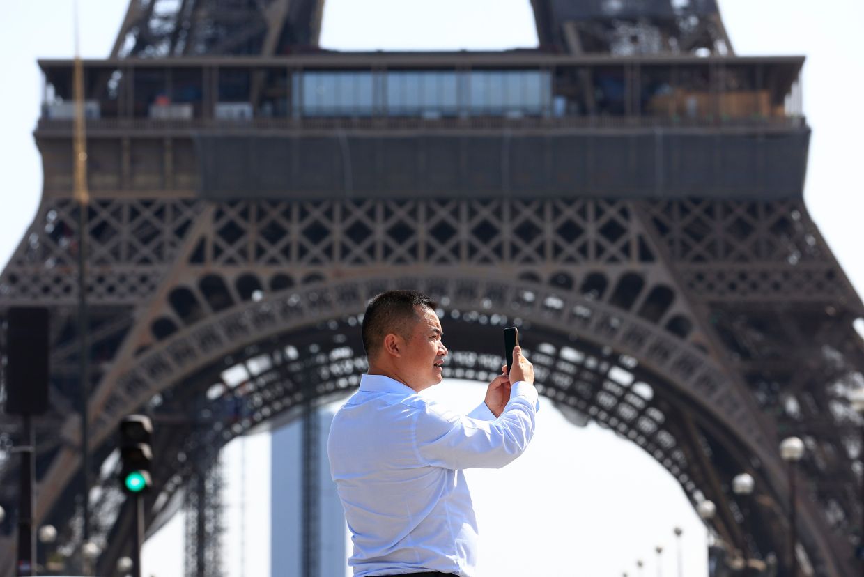 France's new telemarketing ban: strict opt-in rules reshape consumer protection and regional economy