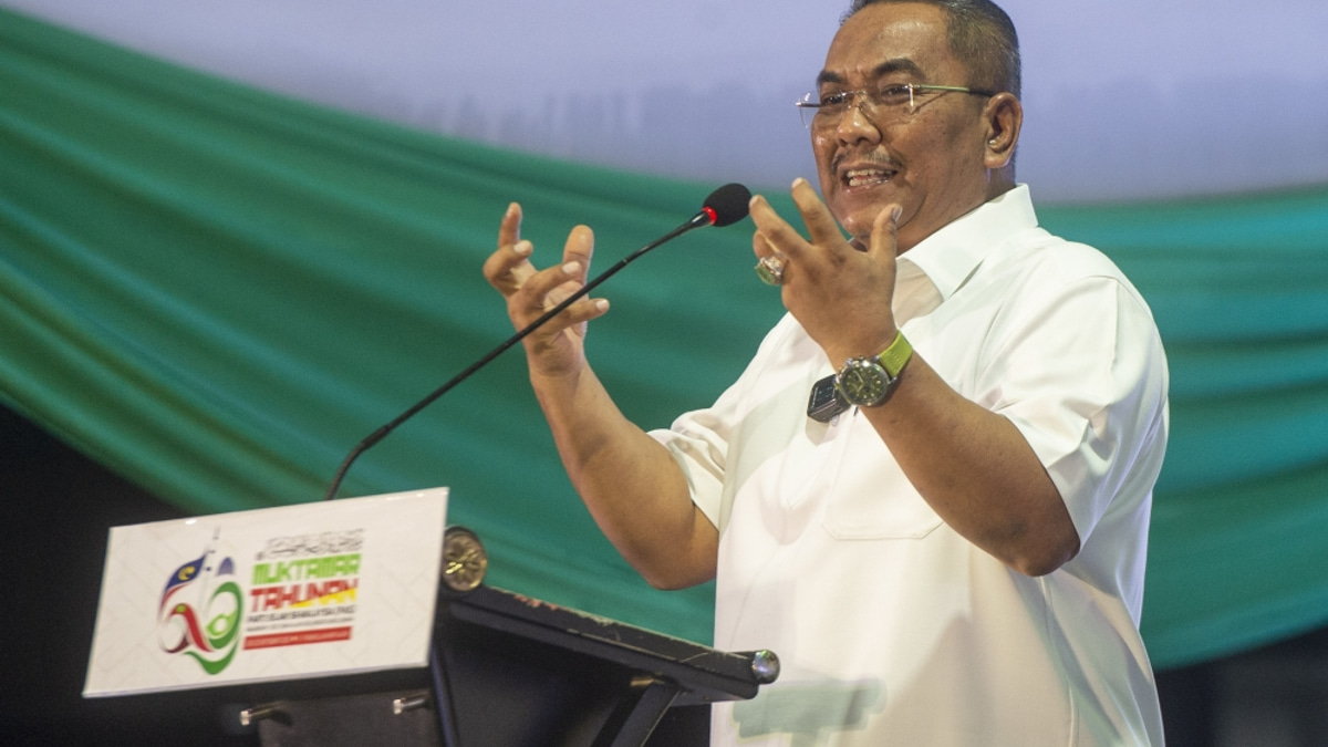 Ahmad Zahid cautions Sanusi against raising racial and religious tensions in Negeri Sembilan campaign
