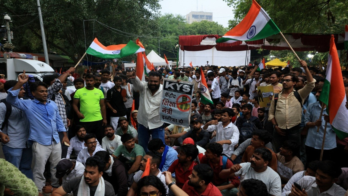 India's Youth Movement Demands Education Overhaul as New Delhi Protests Intensify