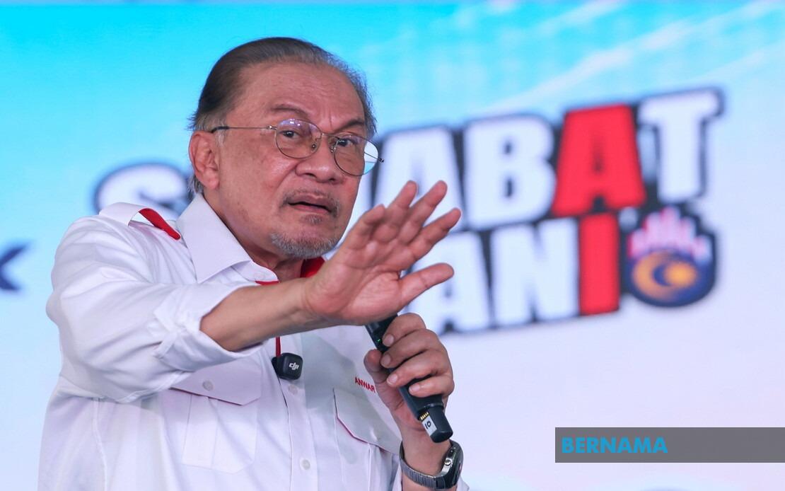 Anwar Urges Balance Between Technological Progress and Moral Values