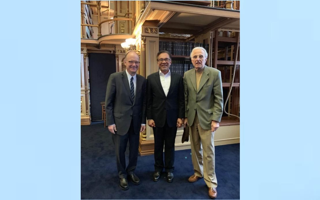 PM Anwar Pays Tribute to Pioneering Islam Scholar John Esposito