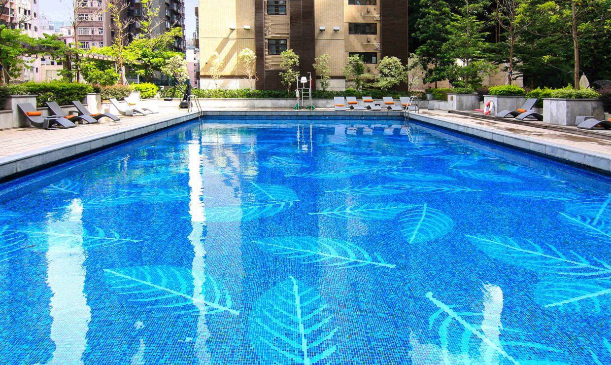 Hong Kong Pool Closed Over Forged Lifeguard Credentials, Sparking Safety Crackdown