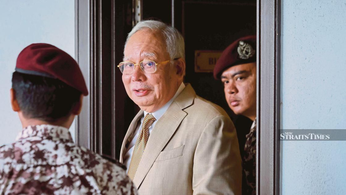 Malaysian Bar to challenge Najib's shortened prison term in pivotal court week