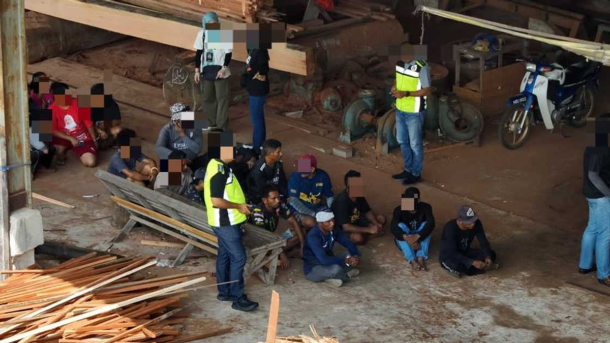 Immigration Department Arrests 62 Foreigners in Selangor Crackdown on Pass Violations